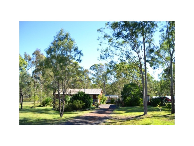 11 Challenge Avenue, Kensington Grove QLD 4341