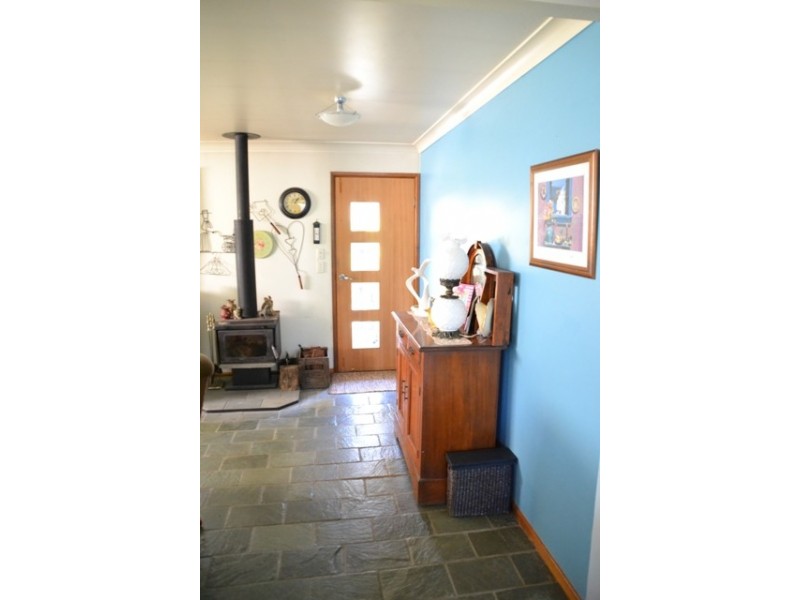 11 Challenge Avenue, Kensington Grove QLD 4341