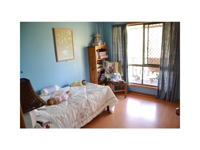 11 Challenge Avenue, Kensington Grove QLD 4341