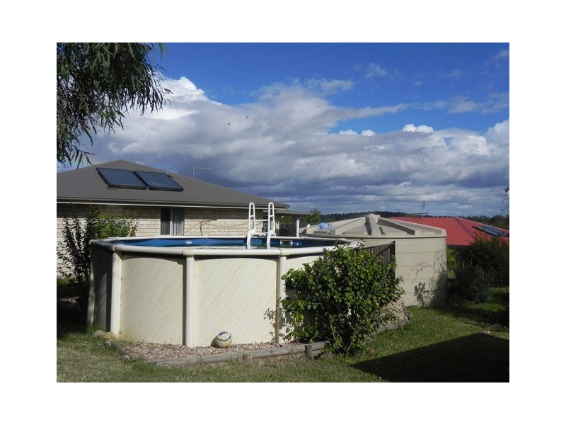 5 Lyndale Place, Fernvale QLD 4306