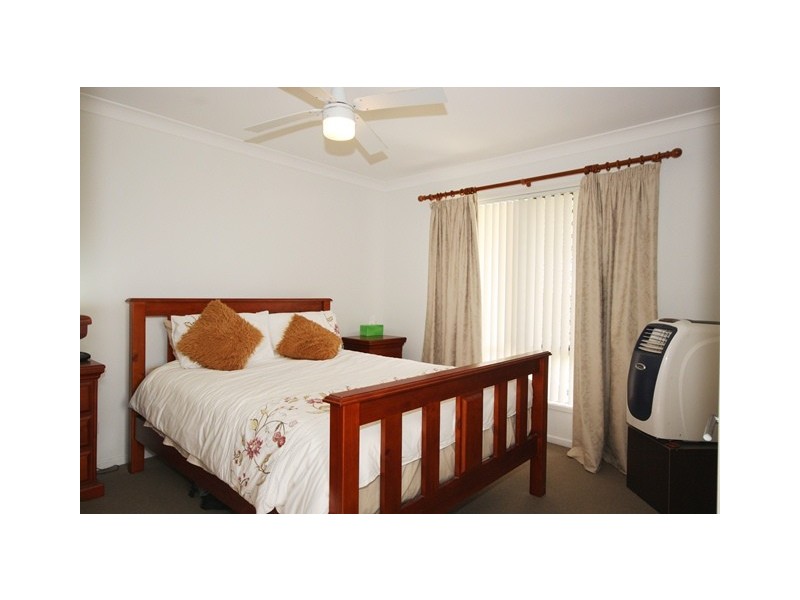 5 Lyndale Place, Fernvale QLD 4306