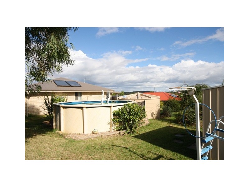 5 Lyndale Place, Fernvale QLD 4306