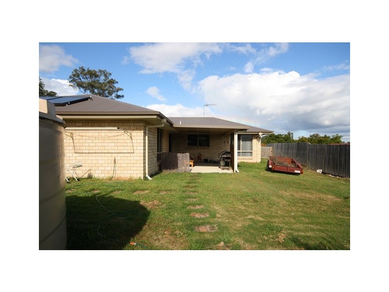 5 Lyndale Place, Fernvale QLD 4306