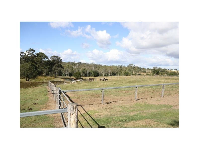 286 Linnings Road, Haigslea QLD 4306