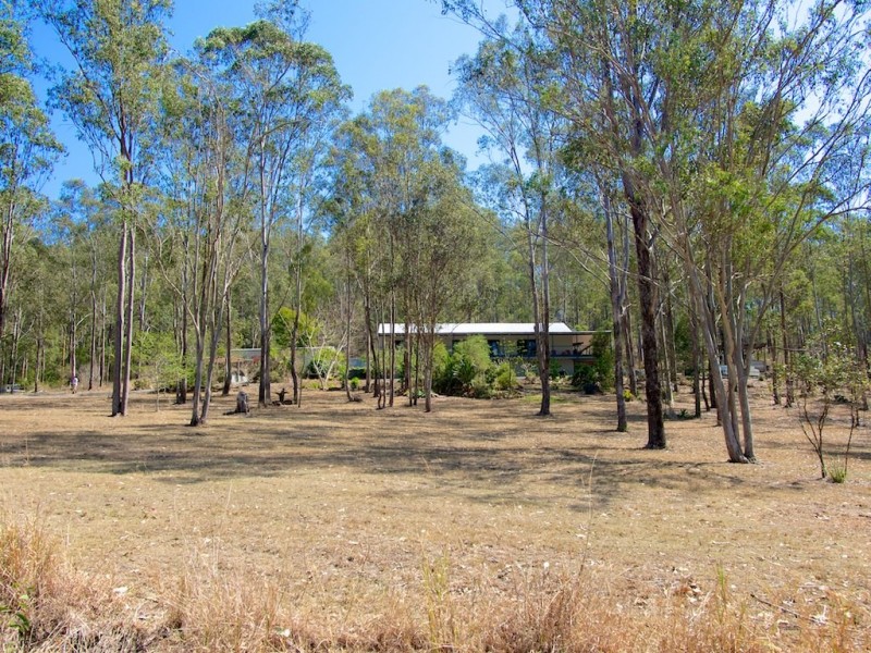 58 Outlook Dr, Esk QLD 4312