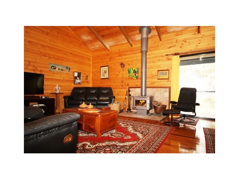 58 Outlook Dr, Esk QLD 4312