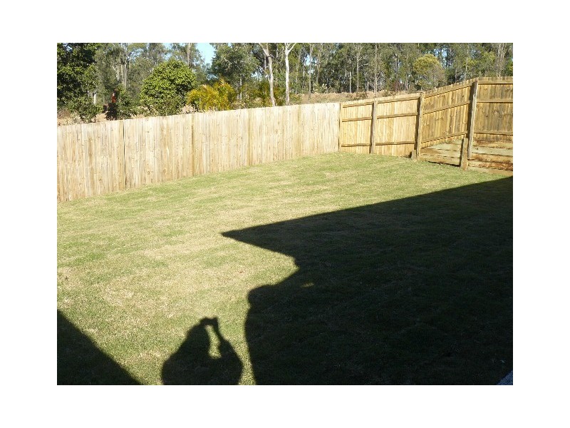 13 Azure Court, Deebing Heights QLD 4306