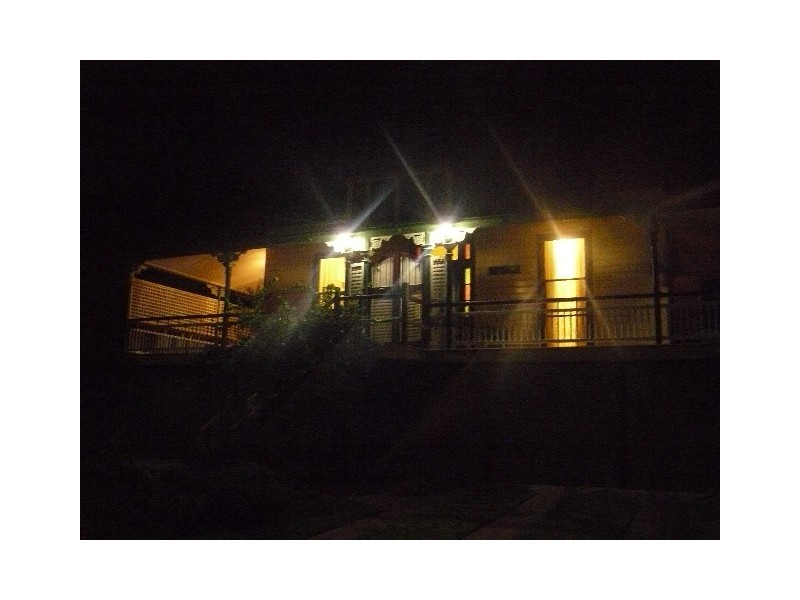 8 Clem St, Brassall QLD 4305