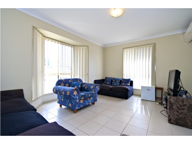 27 Ramsey Court, Lowood QLD 4311