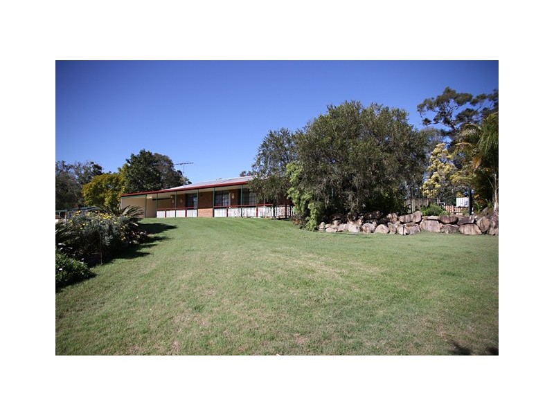 15 Wybalena Road, Pine Mountain QLD 4306