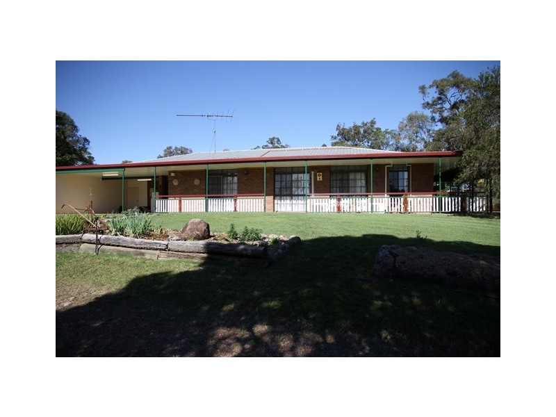 15 Wybalena Road, Pine Mountain QLD 4306