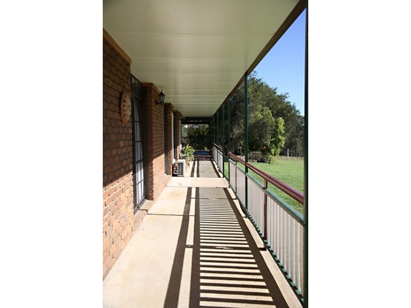 15 Wybalena Road, Pine Mountain QLD 4306