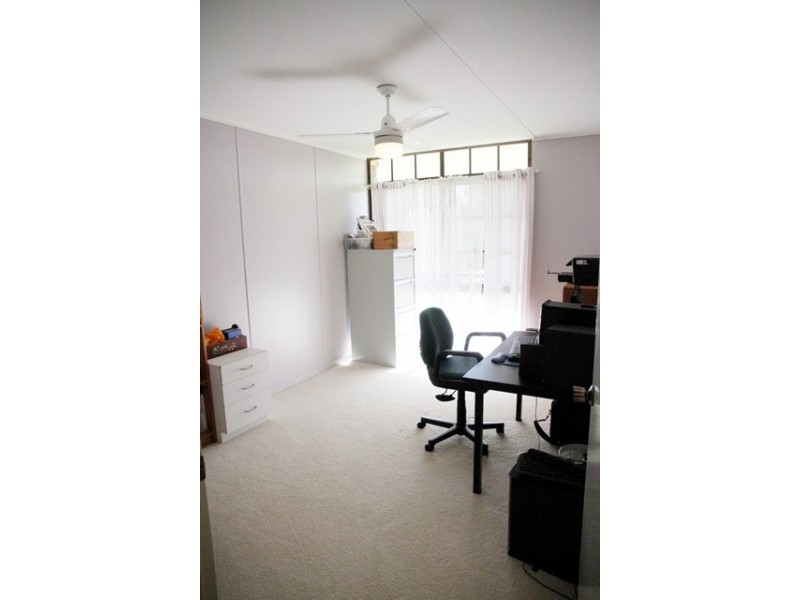 15 Wybalena Road, Pine Mountain QLD 4306