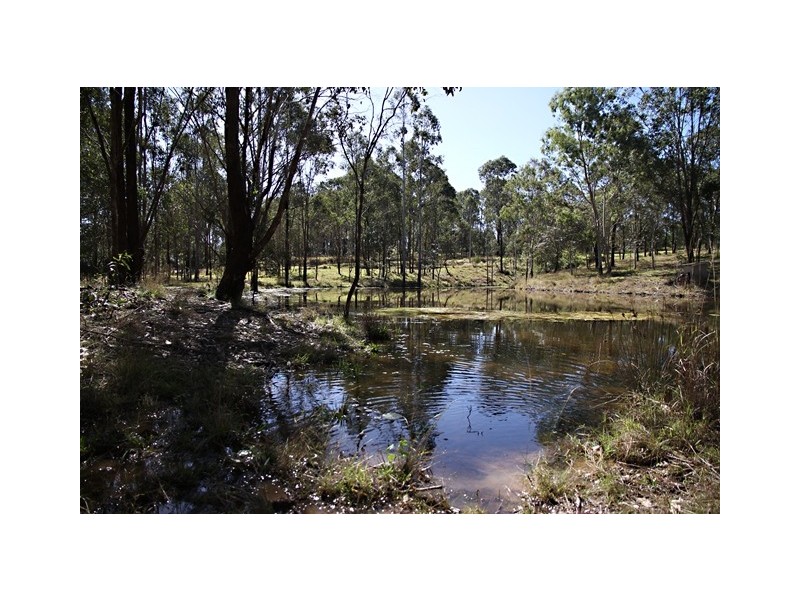 15 Wybalena Road, Pine Mountain QLD 4306