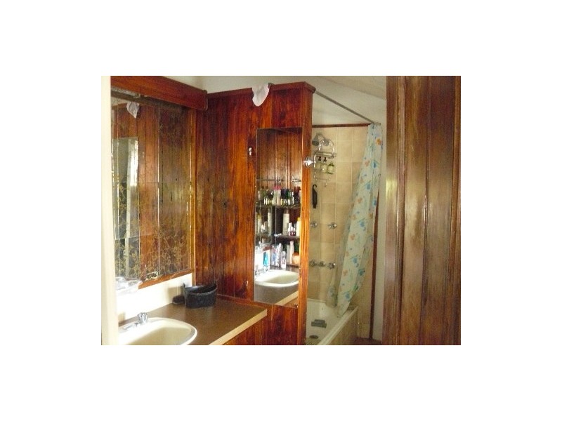 51 Pine Mountain Road, North Ipswich QLD 4305