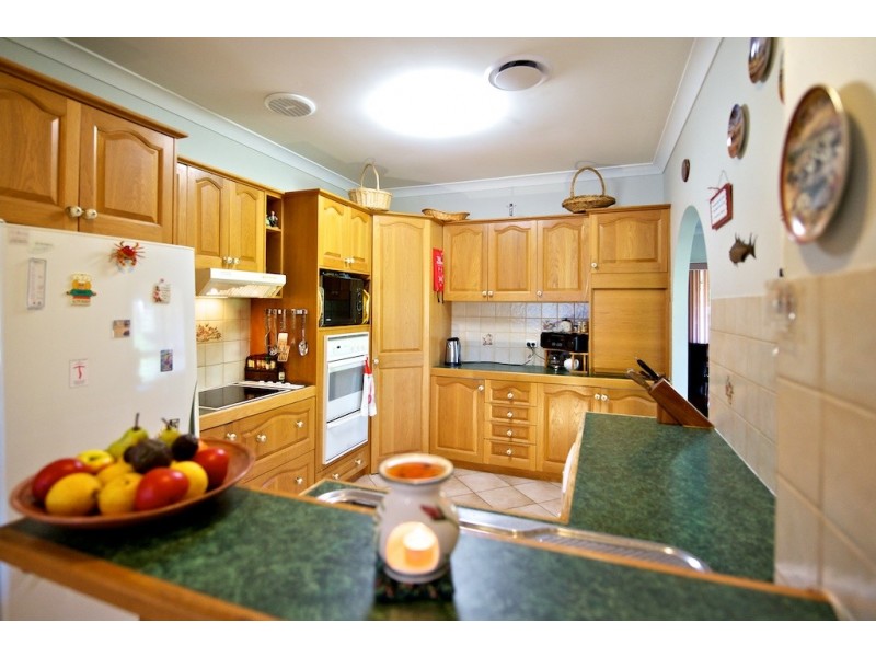 18 Shannon Road, Lowood QLD 4311