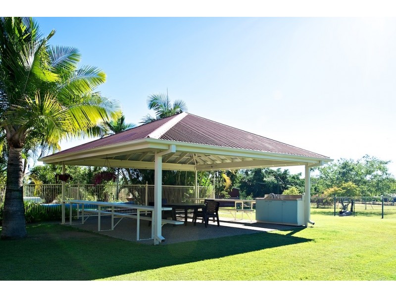 18 Shannon Road, Lowood QLD 4311