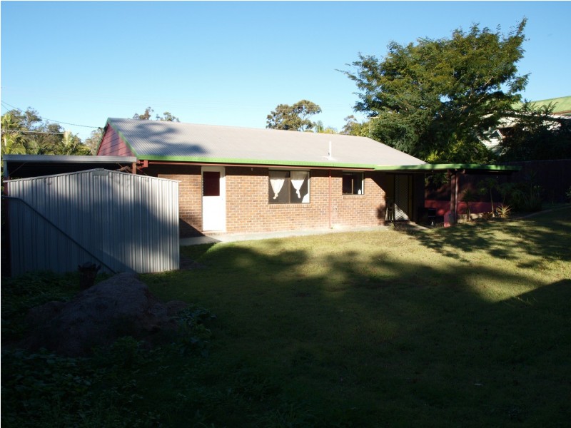 17 Jones Street, Blackstone QLD 4304