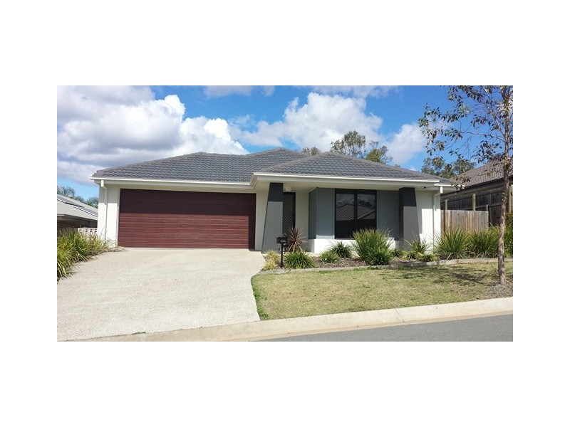 17 Azure Court, Deebing Heights QLD 4306