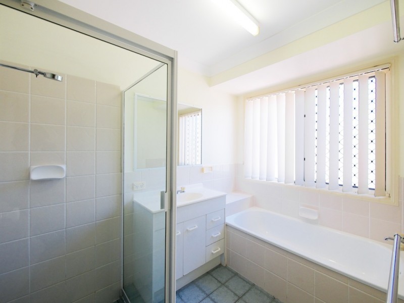 34 Glasgow Bvd, Brassall QLD 4305