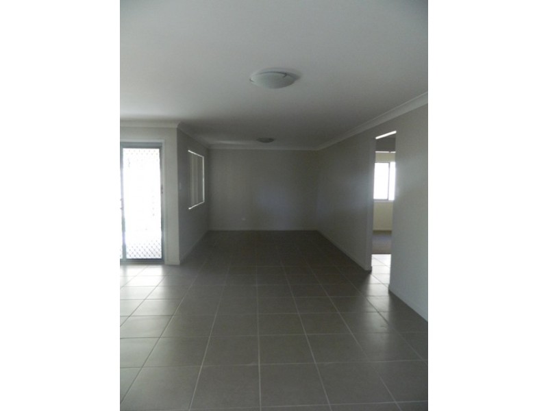 40 Noblewood Crescent, Fernvale QLD 4306