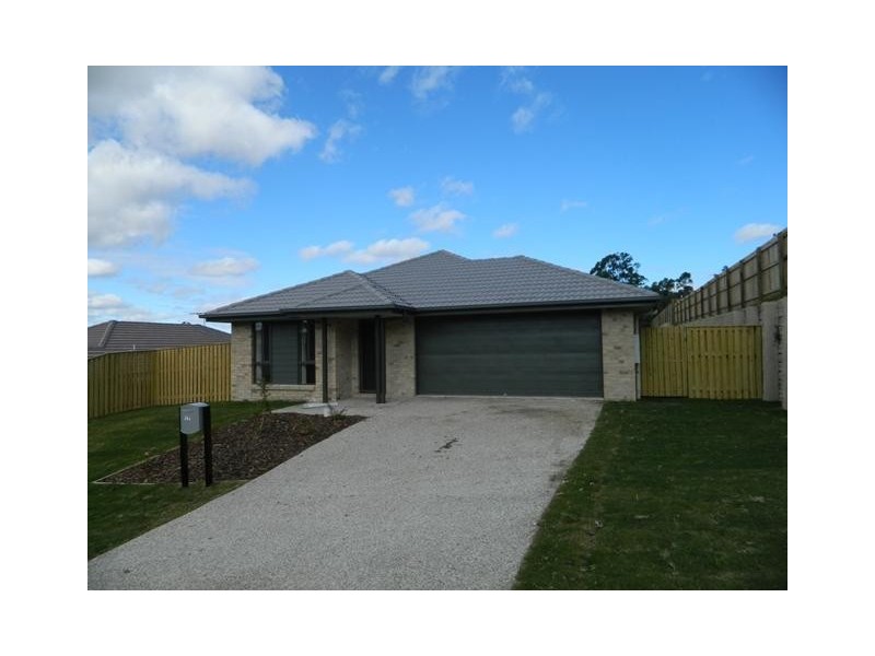 17 Goldenwood Crescent, Fernvale QLD 4306