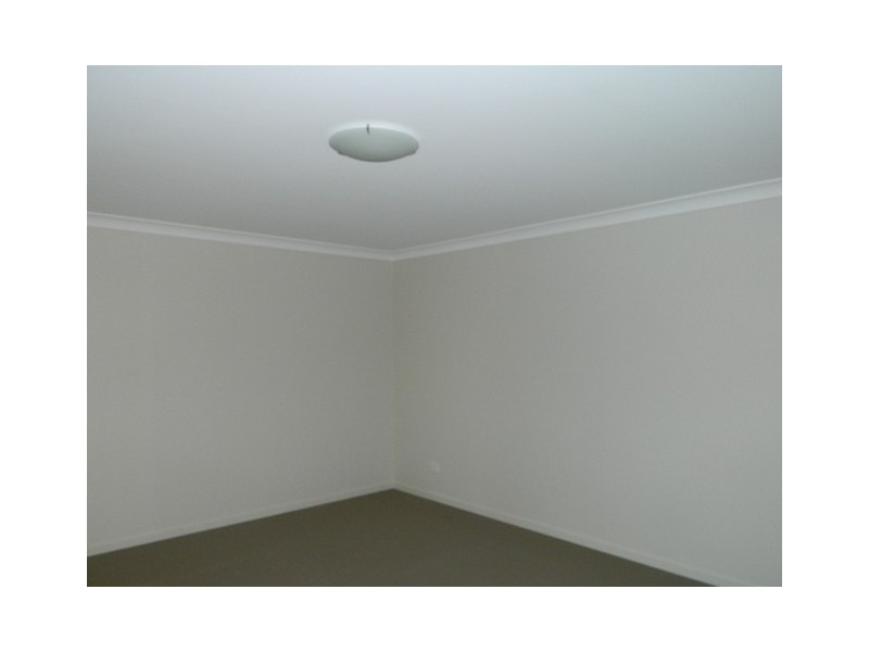 17 Goldenwood Crescent, Fernvale QLD 4306