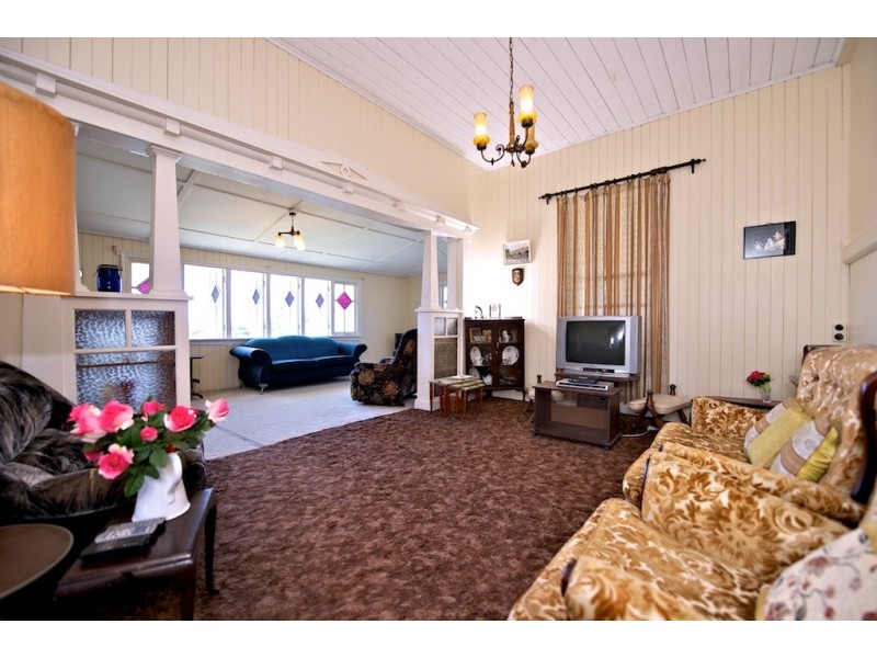 97 Woodend Road, Woodend QLD 4305