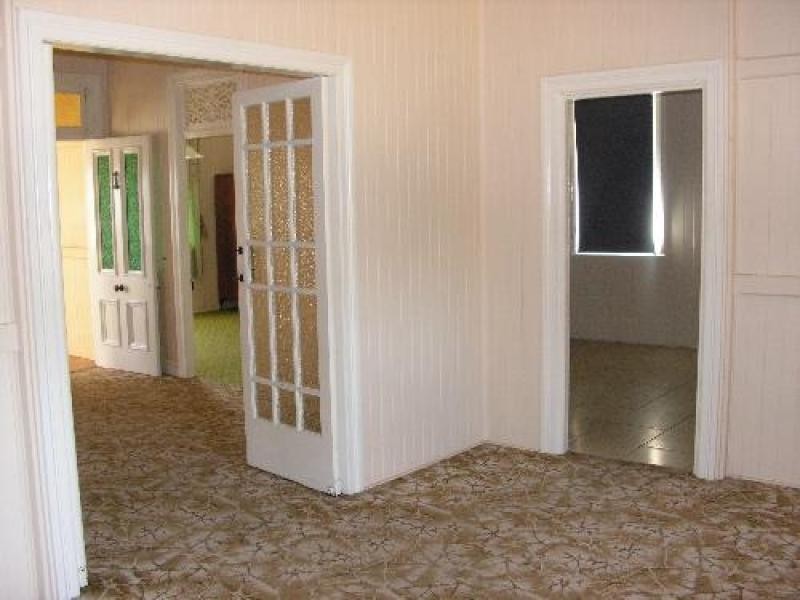 7 Waterworks Road, North Ipswich QLD 4305