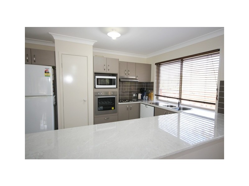99 Beeston Drive, Fernvale QLD 4306