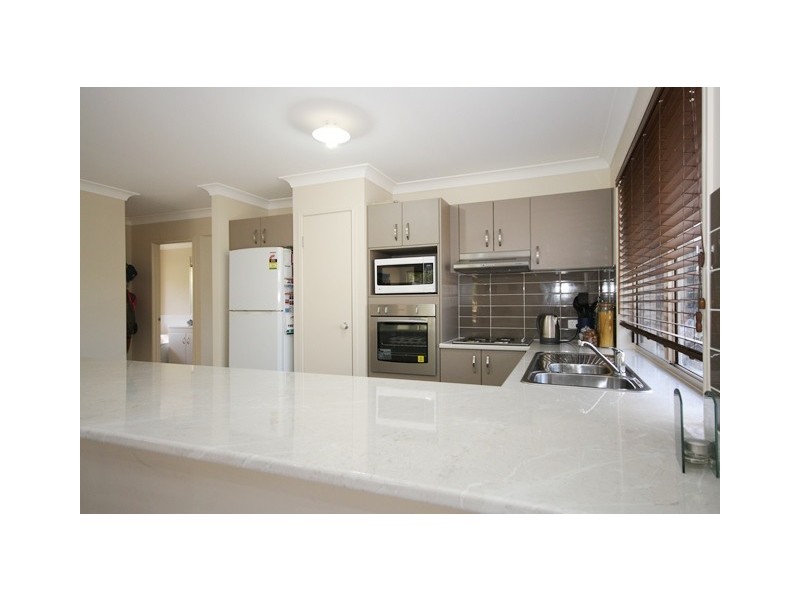 99 Beeston Drive, Fernvale QLD 4306