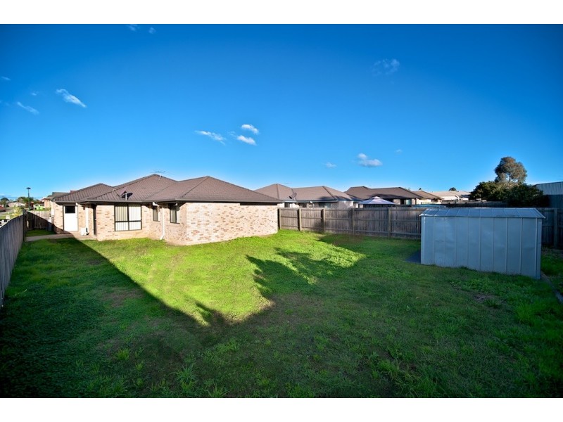 74 Anna Drive, Raceview QLD 4305