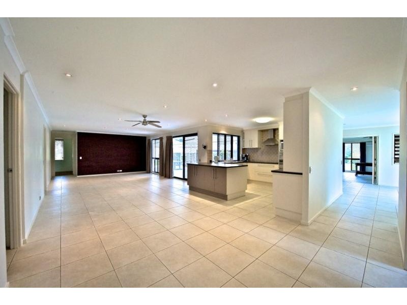 126 Settler Way, Karalee QLD 4306