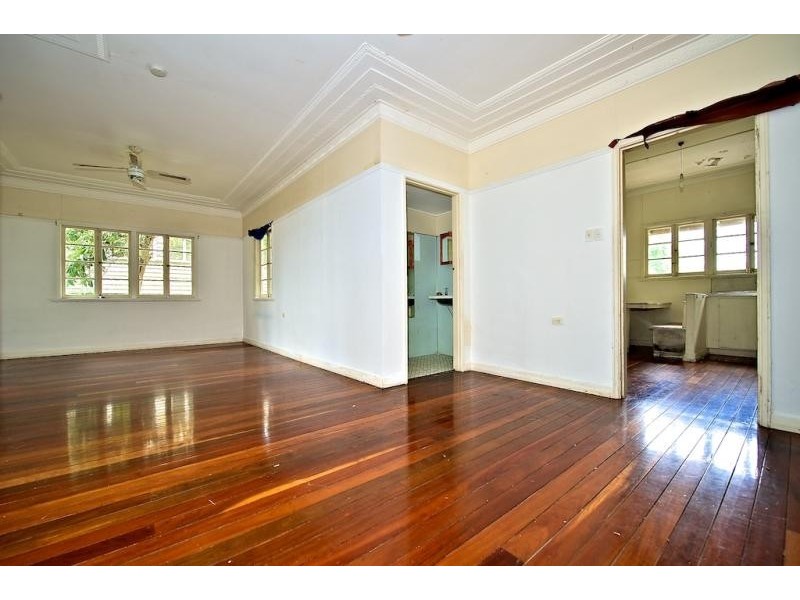 5 Burnett Street, West Ipswich QLD 4305