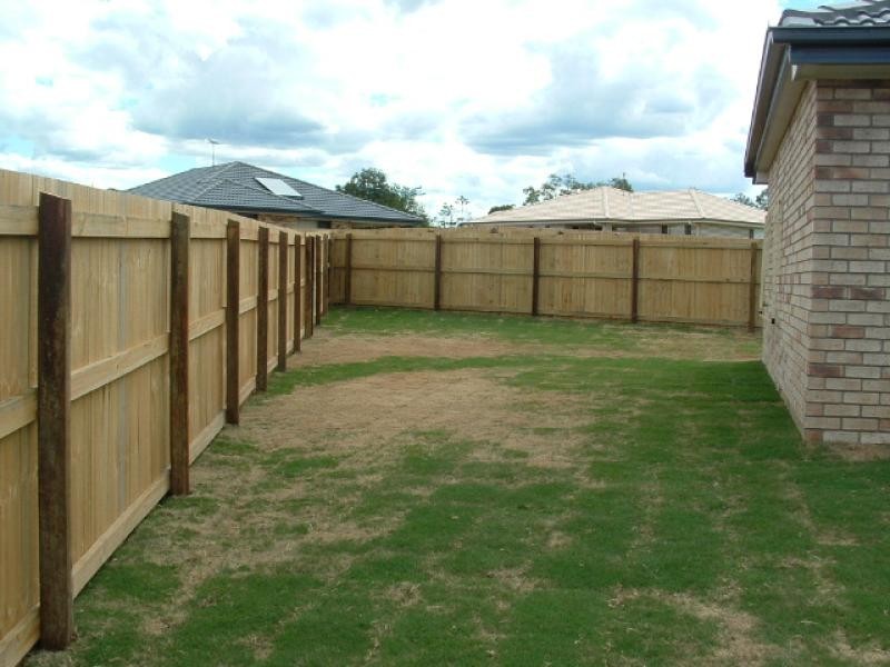 8 Ben Court, Yamanto QLD 4305