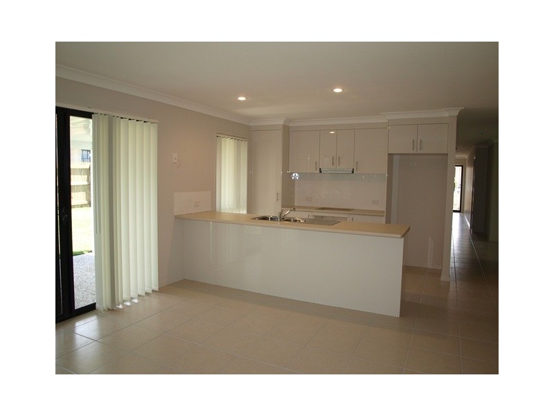 1 Sugars Place, Bundamba QLD 4304