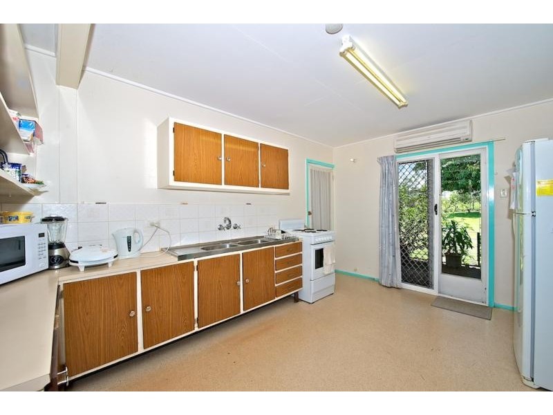 17 Brisbane Road, Redbank QLD 4301