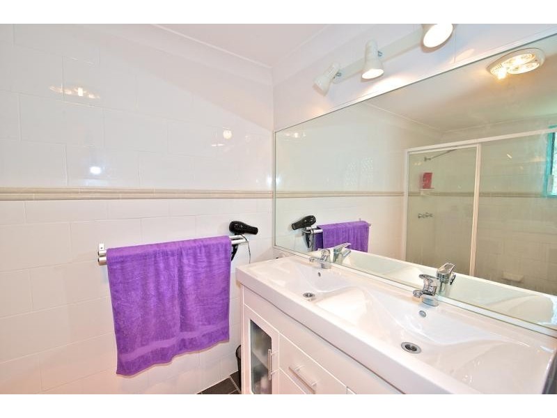 17 Brisbane Road, Redbank QLD 4301