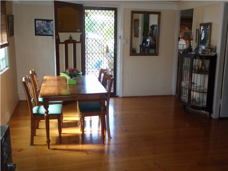 7 Chubb Street, One Mile QLD 4305