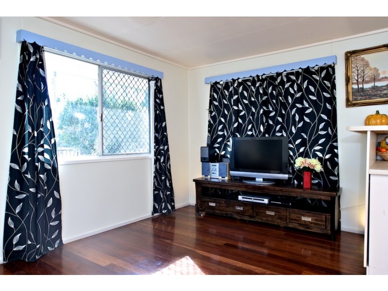 7 Lightbody Street, Goodna QLD 4300