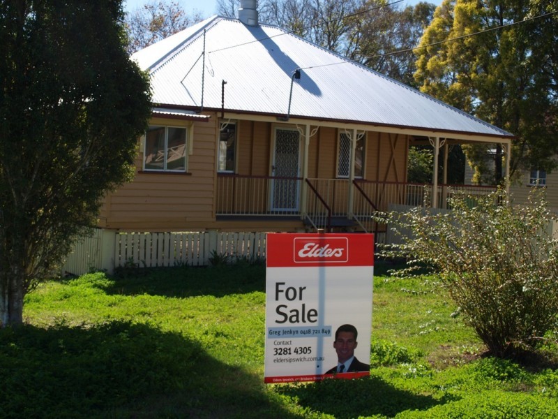 42 Railway Street, Booval QLD 4304