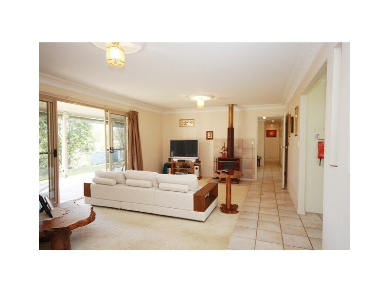 81 Linum Road, Wivenhoe Pocket QLD 4306