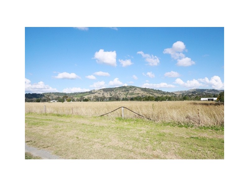 81 Linum Road, Wivenhoe Pocket QLD 4306
