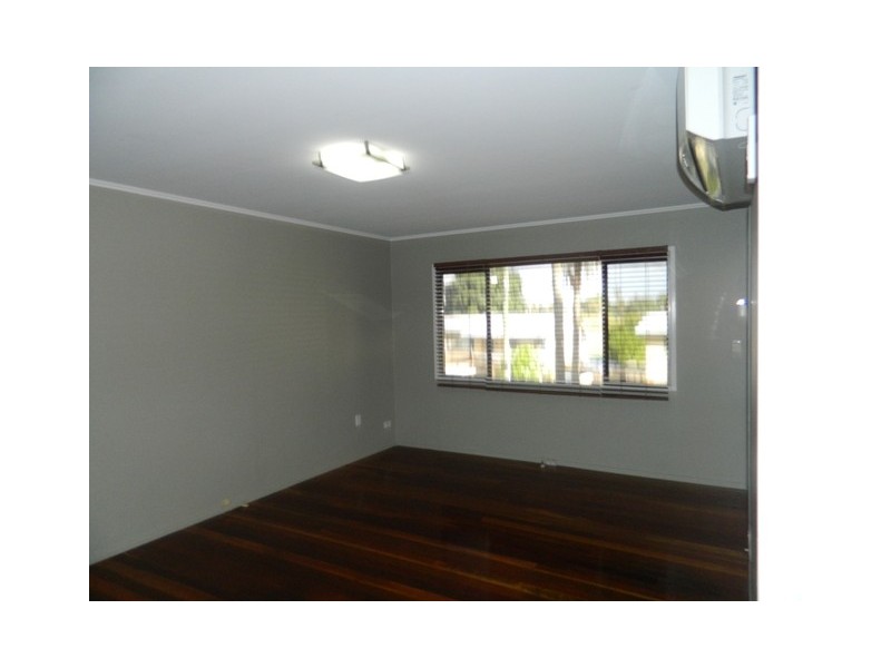 10 Callaghan Street, East Ipswich QLD 4305