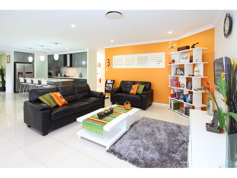 25 Shamrock Court, Chuwar QLD 4306