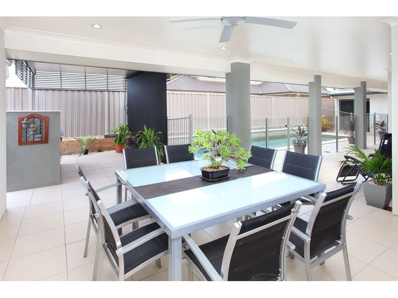 25 Shamrock Court, Chuwar QLD 4306