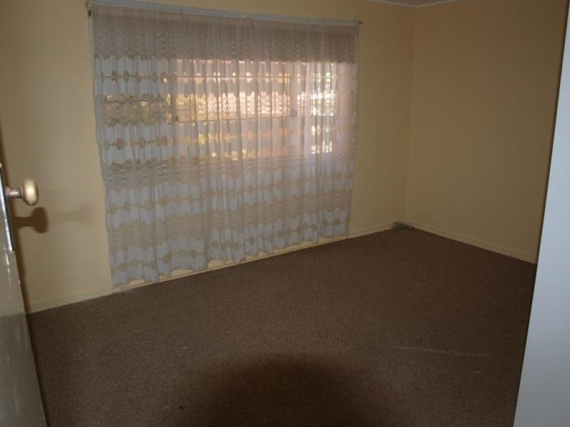 2 Avon Street, Leichhardt QLD 4305