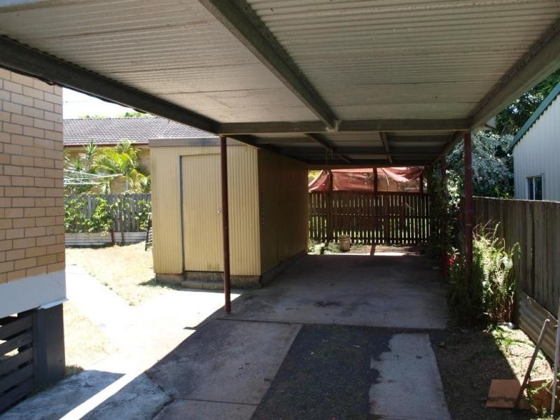 2 Avon Street, Leichhardt QLD 4305