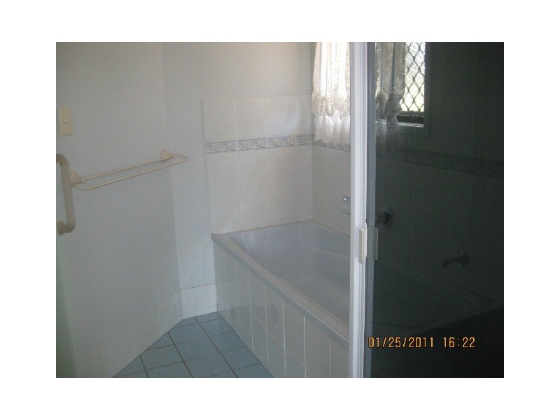 2 Des Arts Place, Wulkuraka QLD 4305