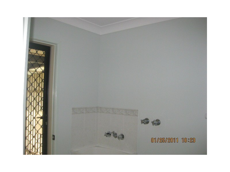 2 Des Arts Place, Wulkuraka QLD 4305